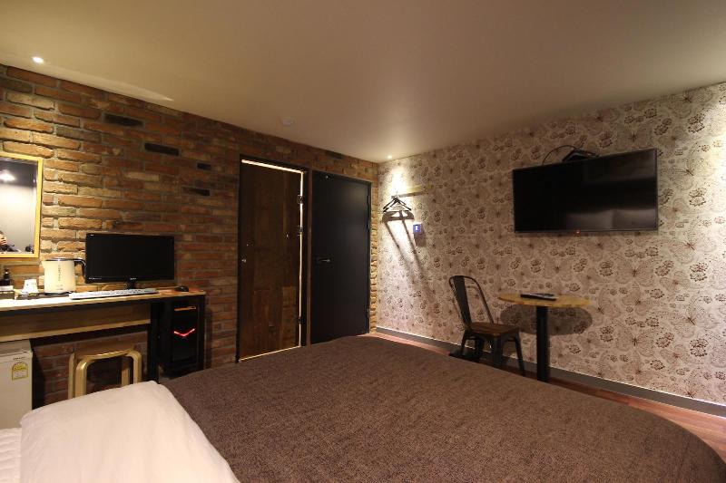 Hotel The Lua Yeonsan image