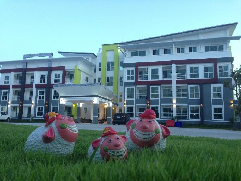 Praiyanan Place Hotel image