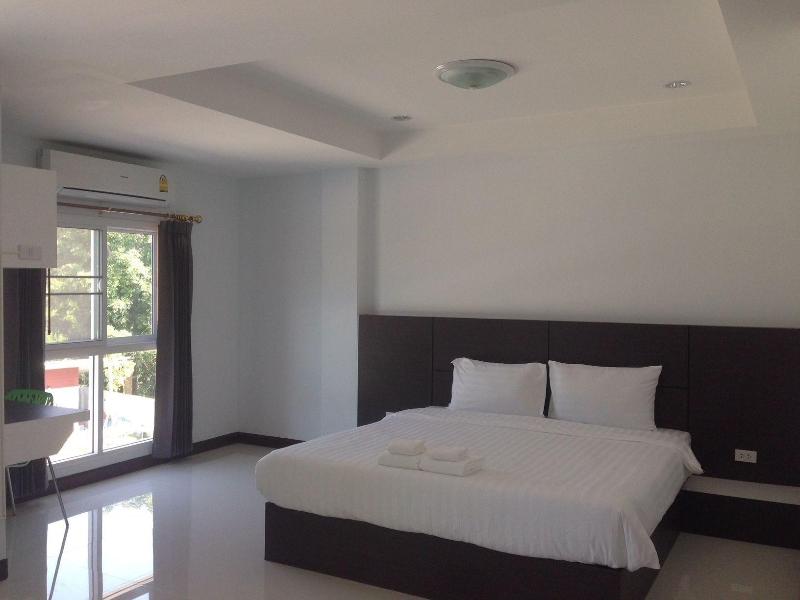 Praiyanan Place Hotel image