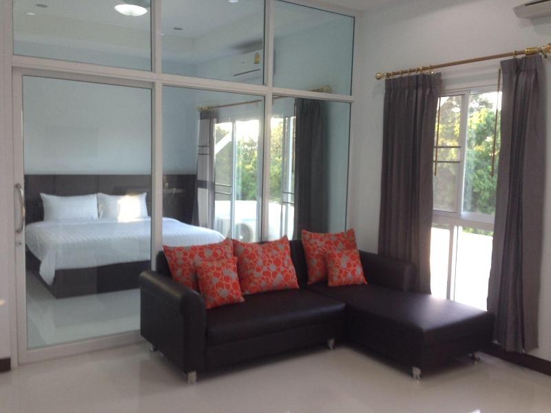 Praiyanan Place Hotel image