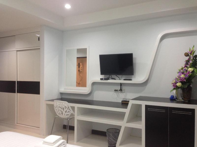 Praiyanan Place Hotel image
