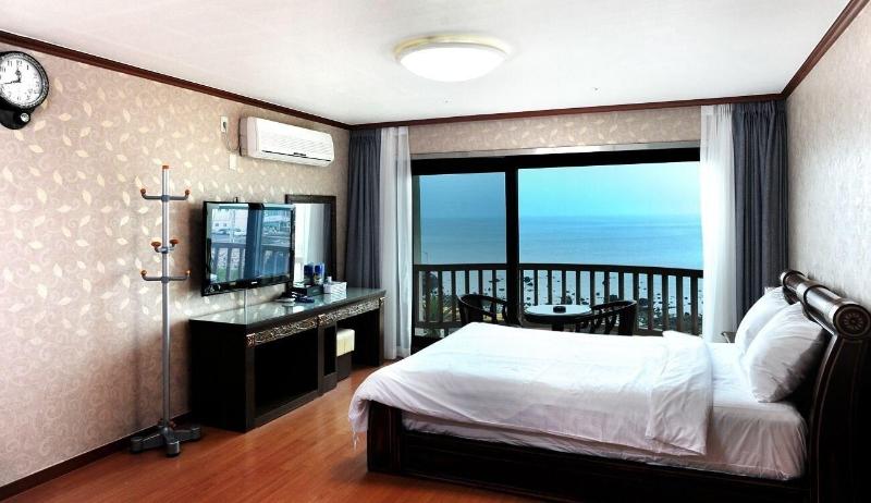 Nobel Resort Pension image