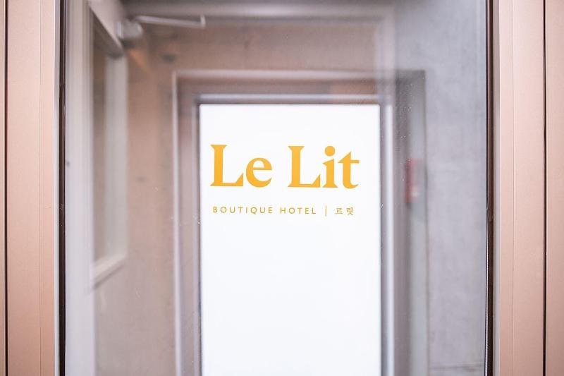 Le Lit image