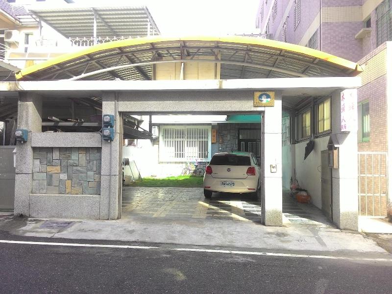 Blockhead Bed And Breakfast