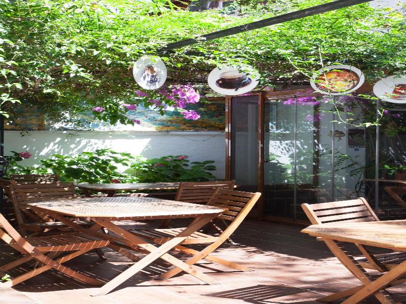 Orhan Kutbay'in Evi Turyolu Cafe Pansiyon image