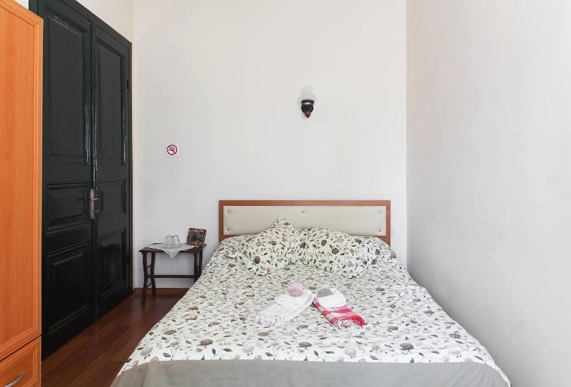 Orhan Kutbay'in Evi Turyolu Cafe Pansiyon image