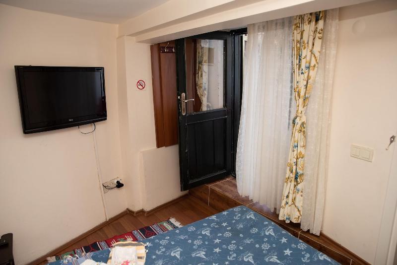 Orhan Kutbay'in Evi Turyolu Cafe Pansiyon image