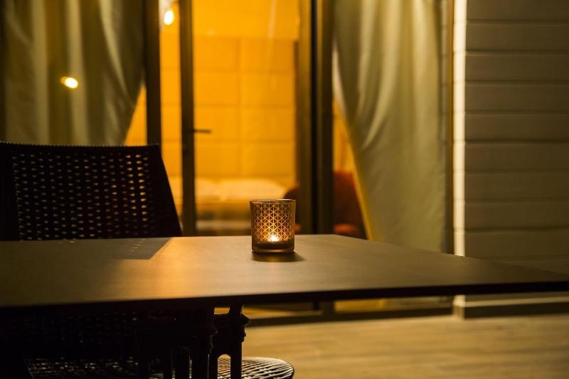 Maxuite Hotel In Home image