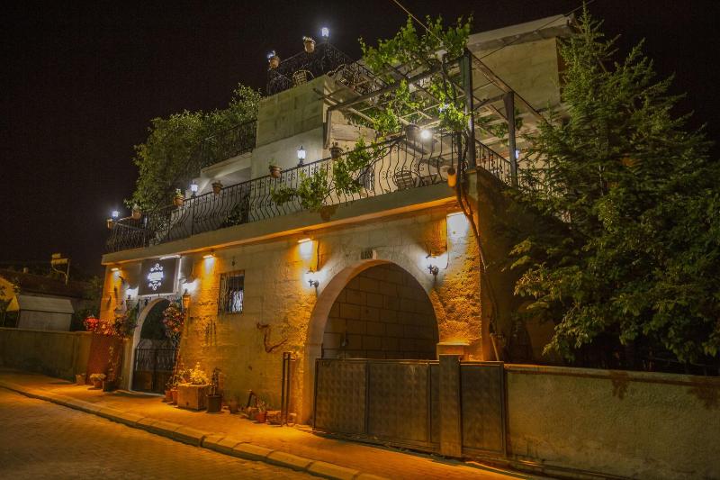 Capiedra Hotel image