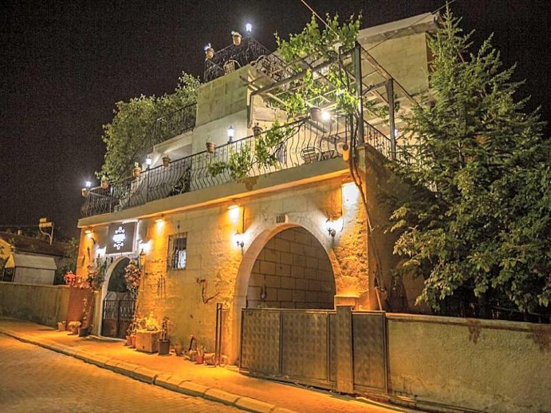Capiedra Hotel image