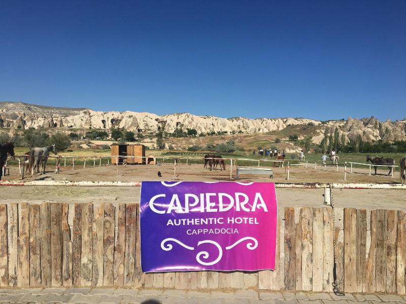 Capiedra Hotel image