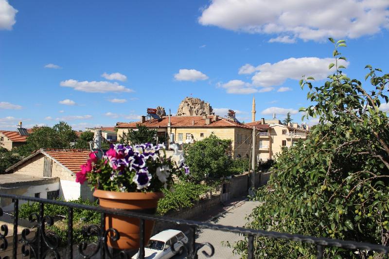 Capiedra Hotel image