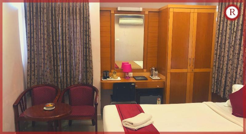 Hotel Raks image