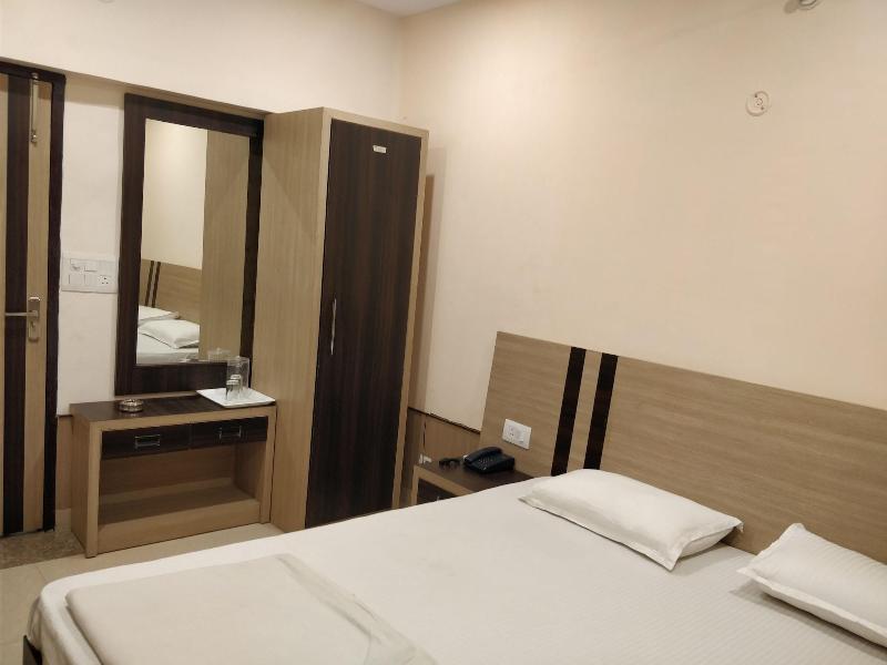Central Hotel image