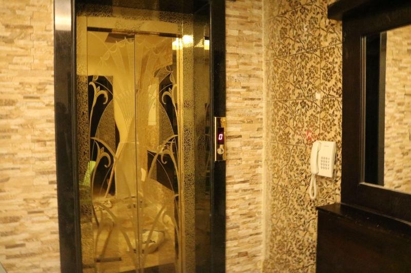 Mass Paradise Hotel image