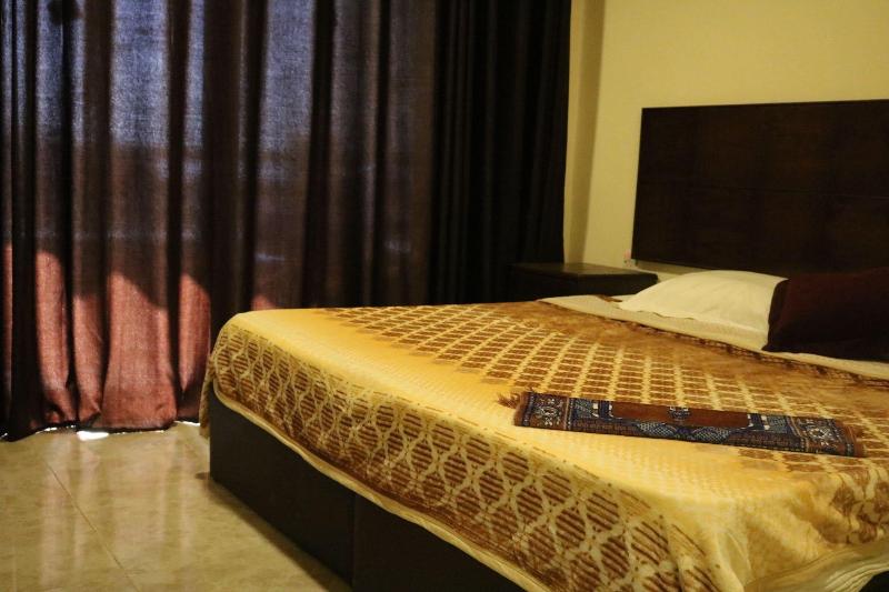 Mass Paradise Hotel image