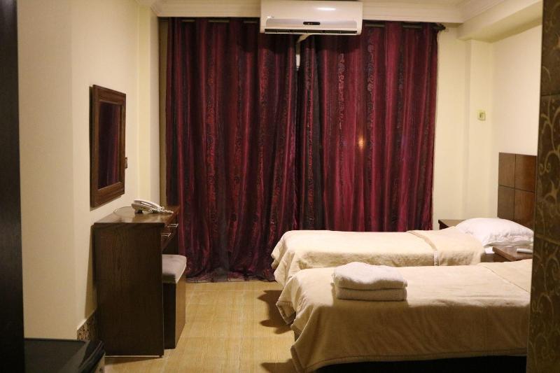 Mass Paradise Hotel image