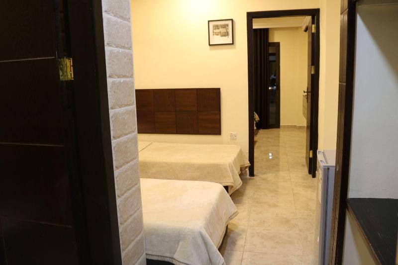Mass Paradise Hotel image