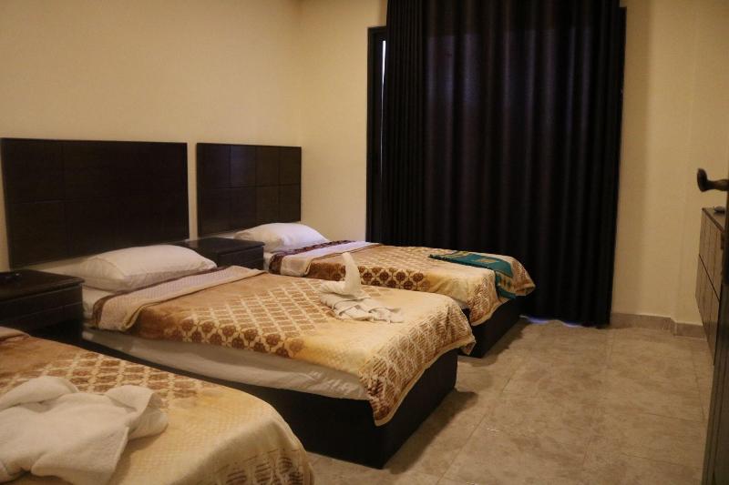 Mass Paradise Hotel image