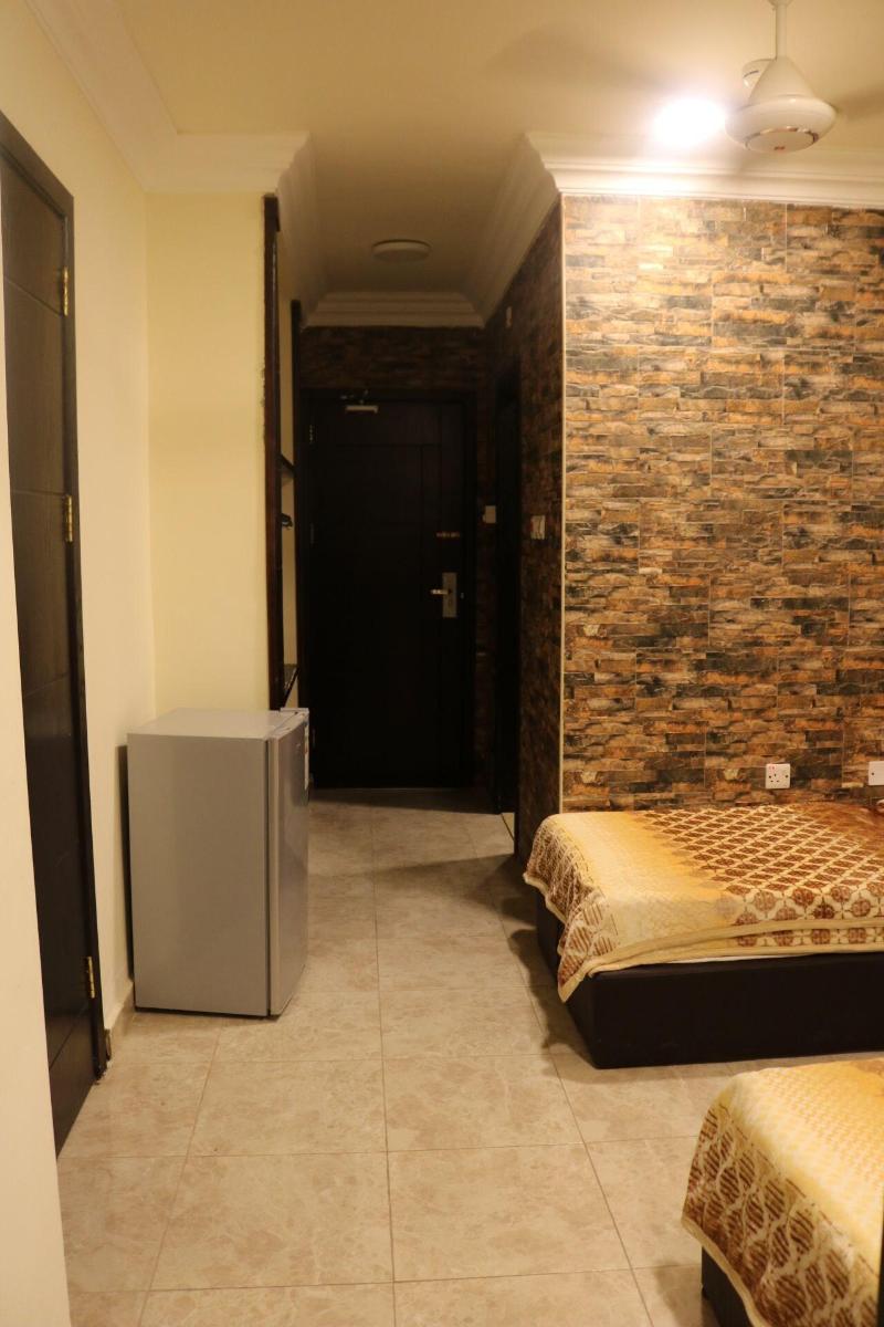 Mass Paradise Hotel image
