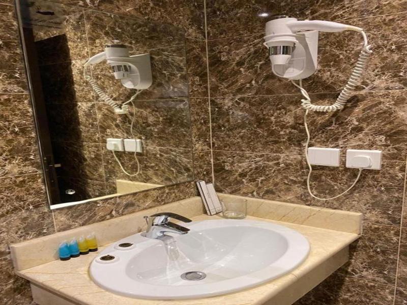Gardenia Park Quraish hotel image