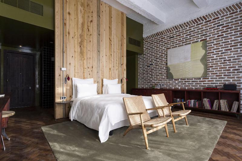 Stamba Hotel image