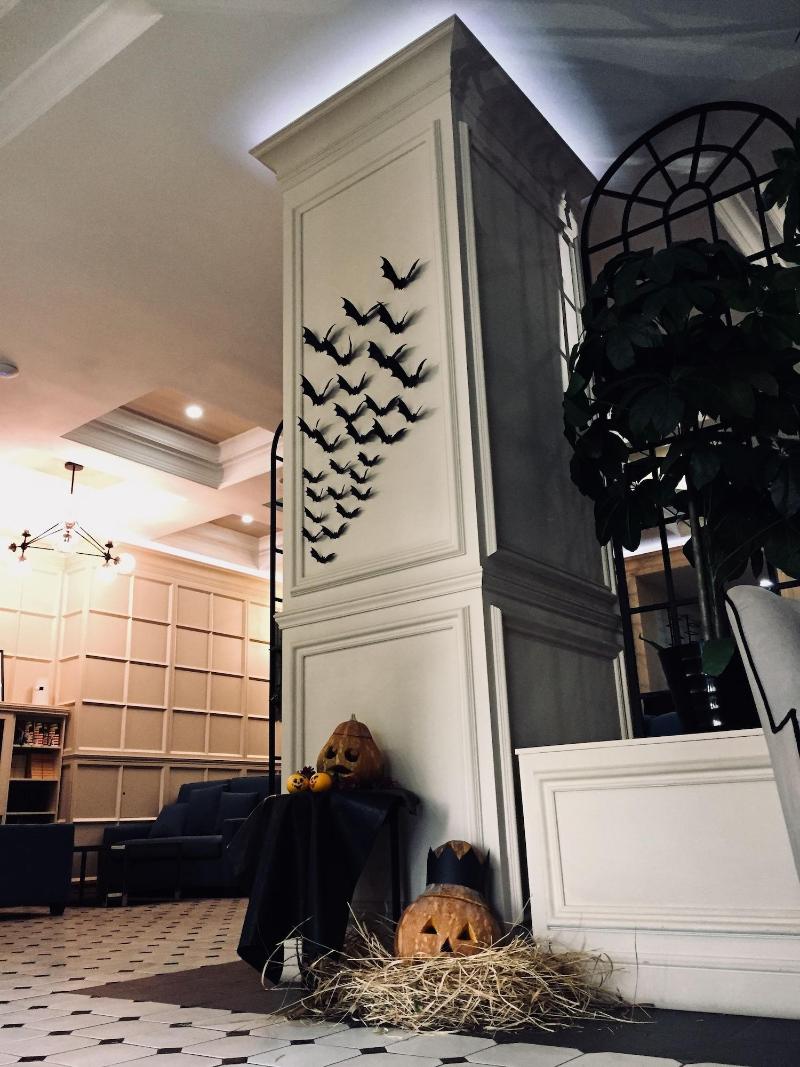 Madison Hotel image