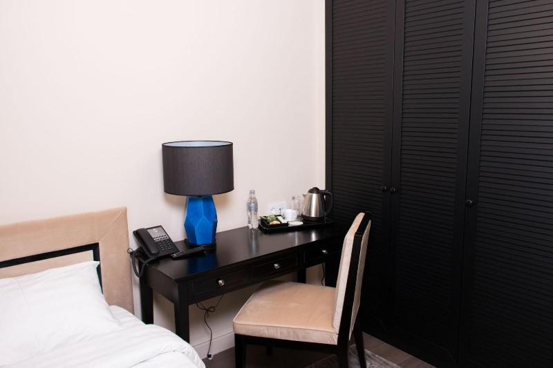 Madison Hotel image