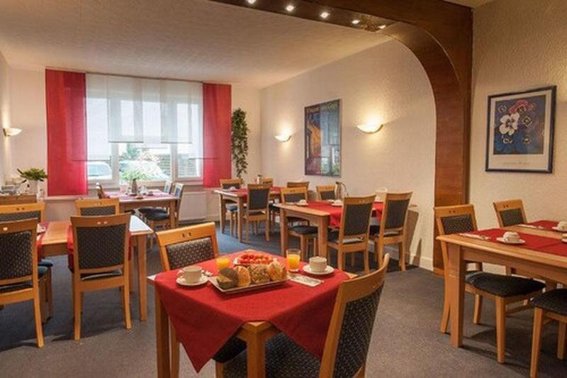 Hotel König image