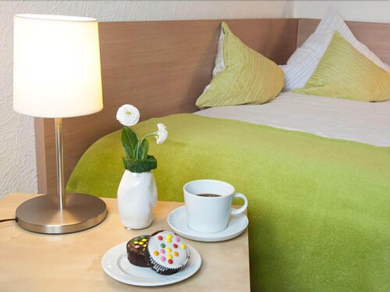 Hotel König image