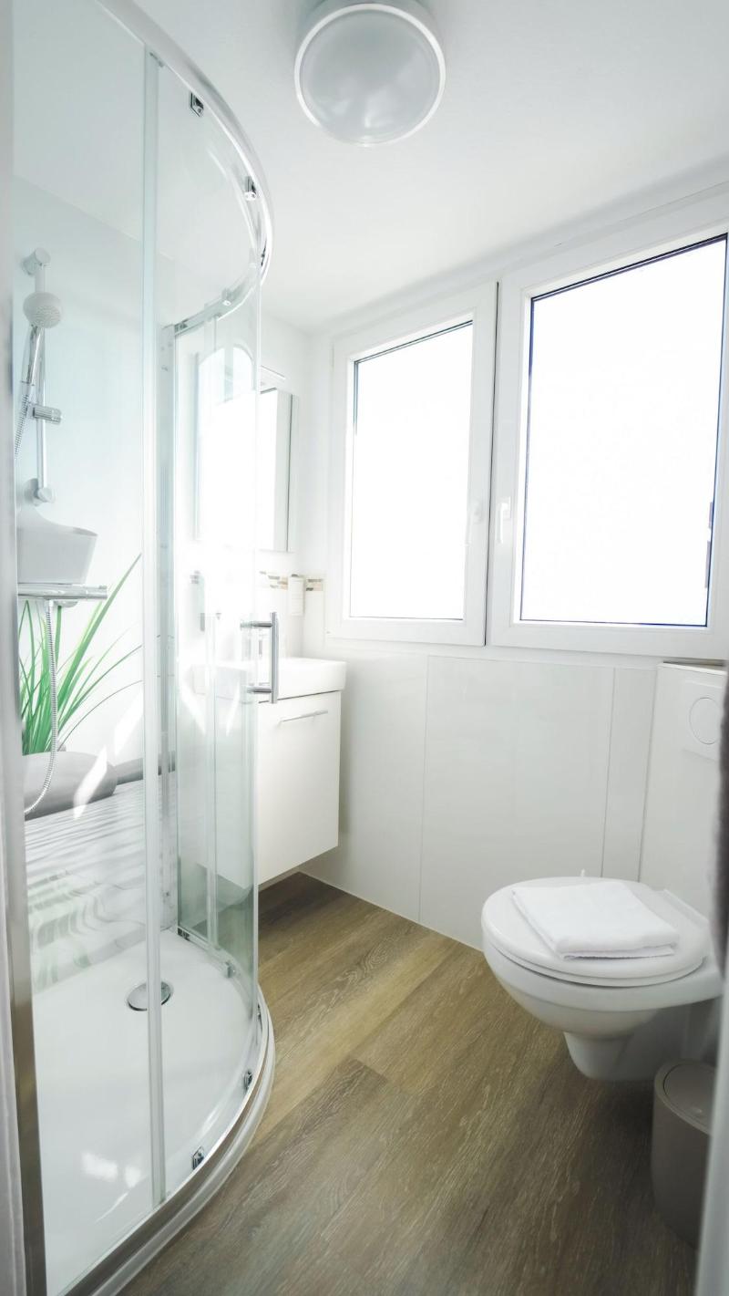 Hotel König image