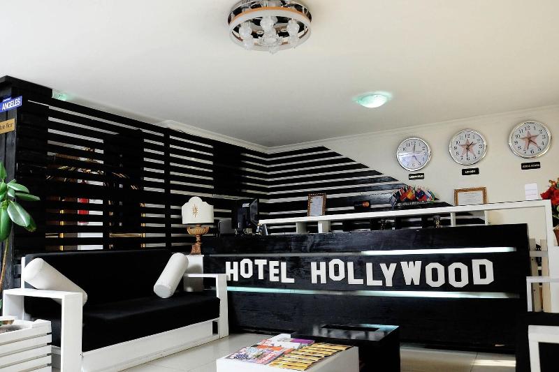 Holly Wood Hotel