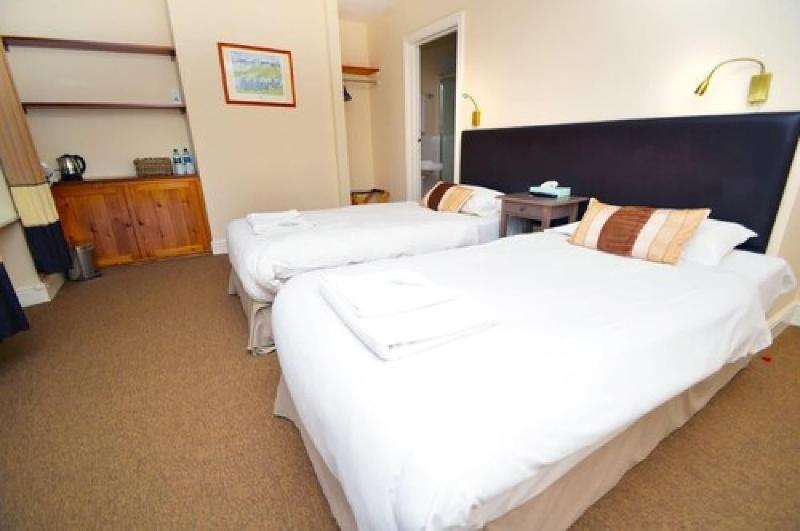 Volunteer Inn image