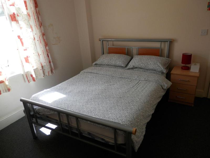 Shamrock Guest House image