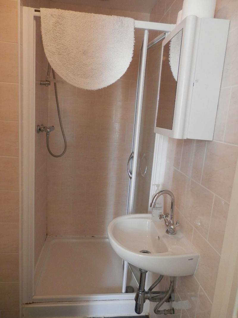 Shamrock Guest House image