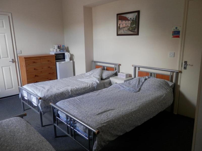 Shamrock Guest House image