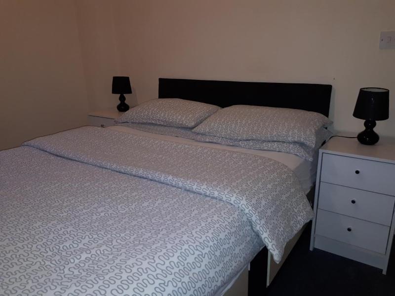 Shamrock Guest House image