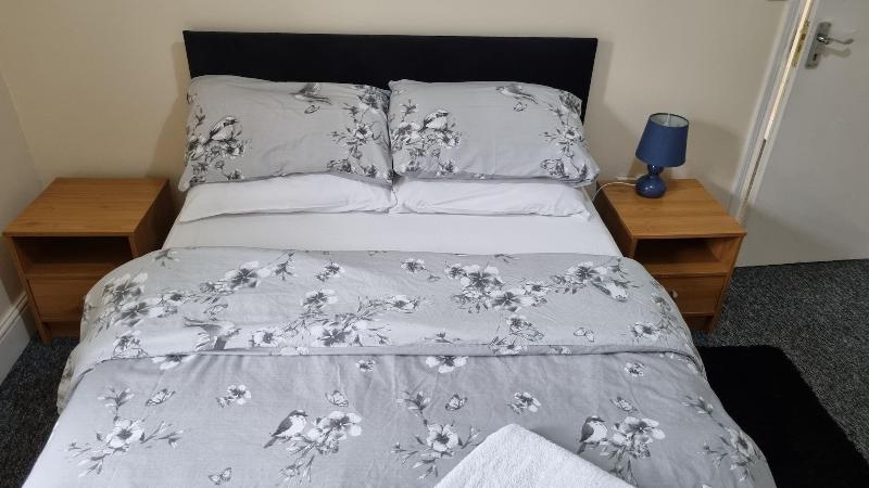 Shamrock Guest House image
