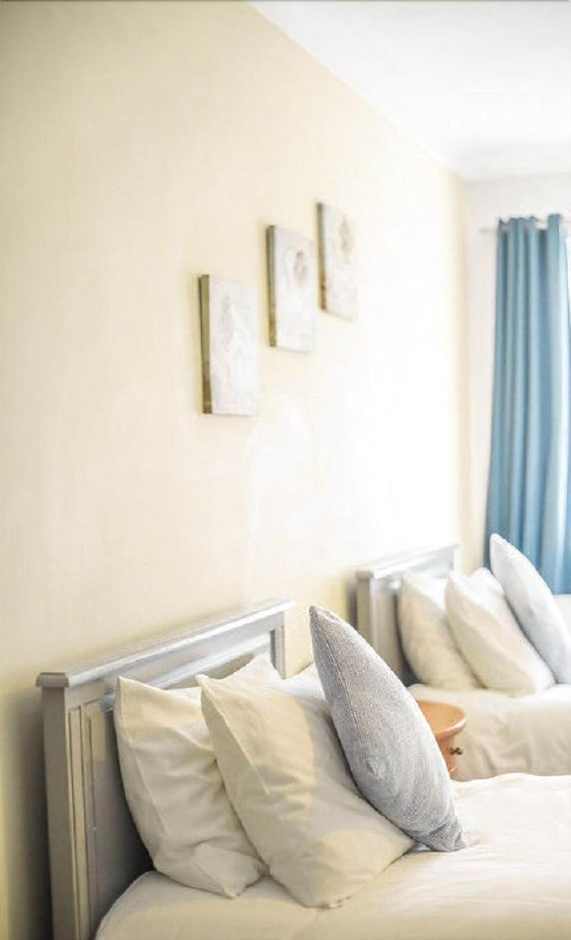 Woodcote Hotel image