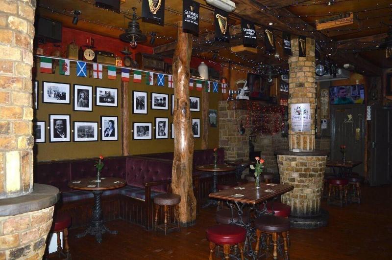 Flynns Pub & Guesthouse