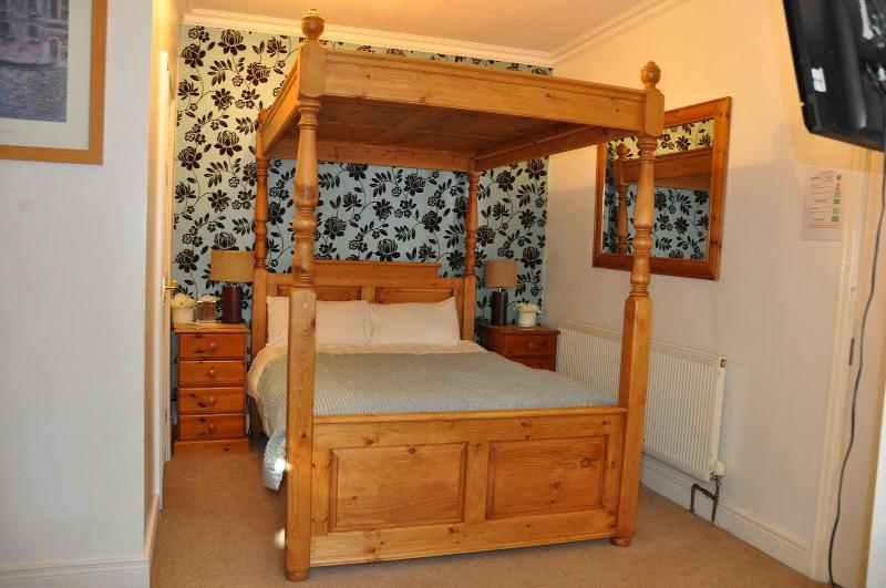 Walcot House 5