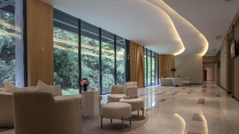 Holiday Inn Express E'Mei Qiliping image