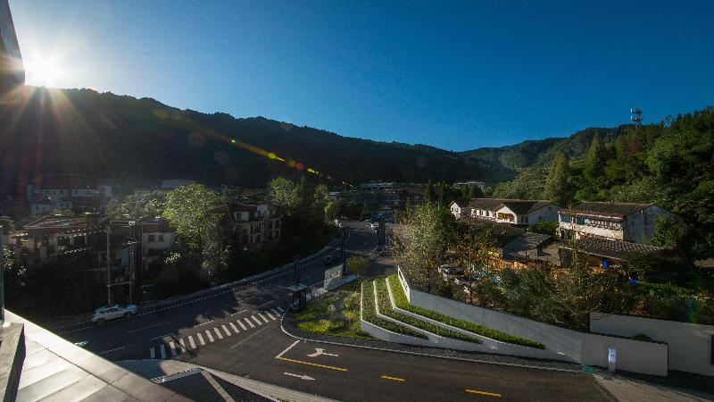 Holiday Inn Express E'Mei Qiliping image
