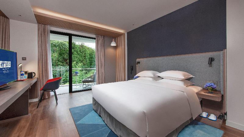 Holiday Inn Express E'Mei Qiliping image