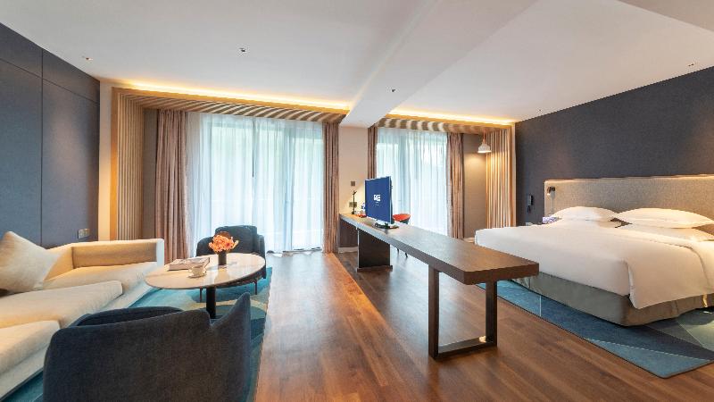 Holiday Inn Express E'Mei Qiliping image
