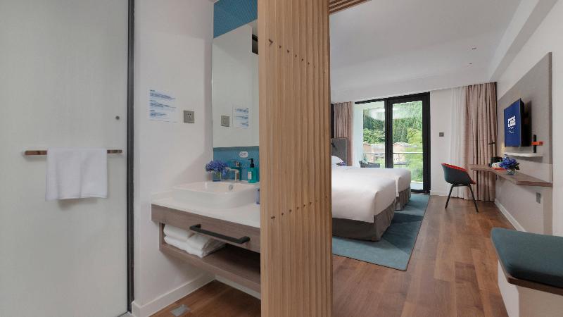 Holiday Inn Express E'Mei Qiliping image
