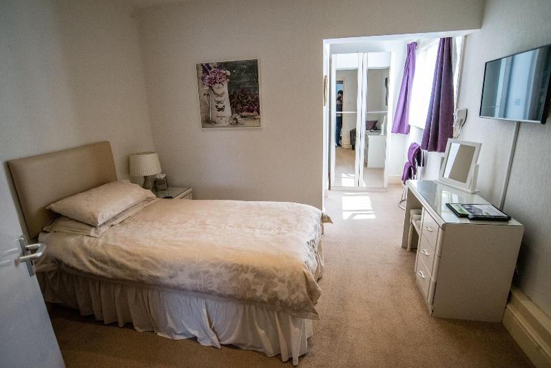 Holcombe Guest House image