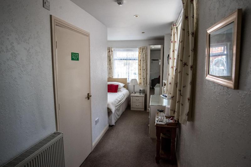 Holcombe Guest House image