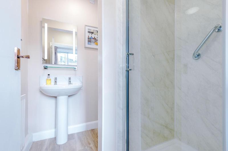 Holcombe Guest House image