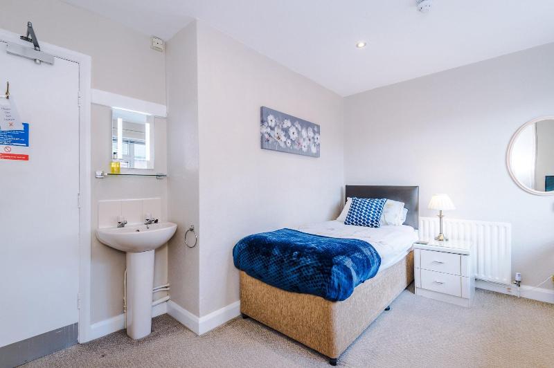 Holcombe Guest House image